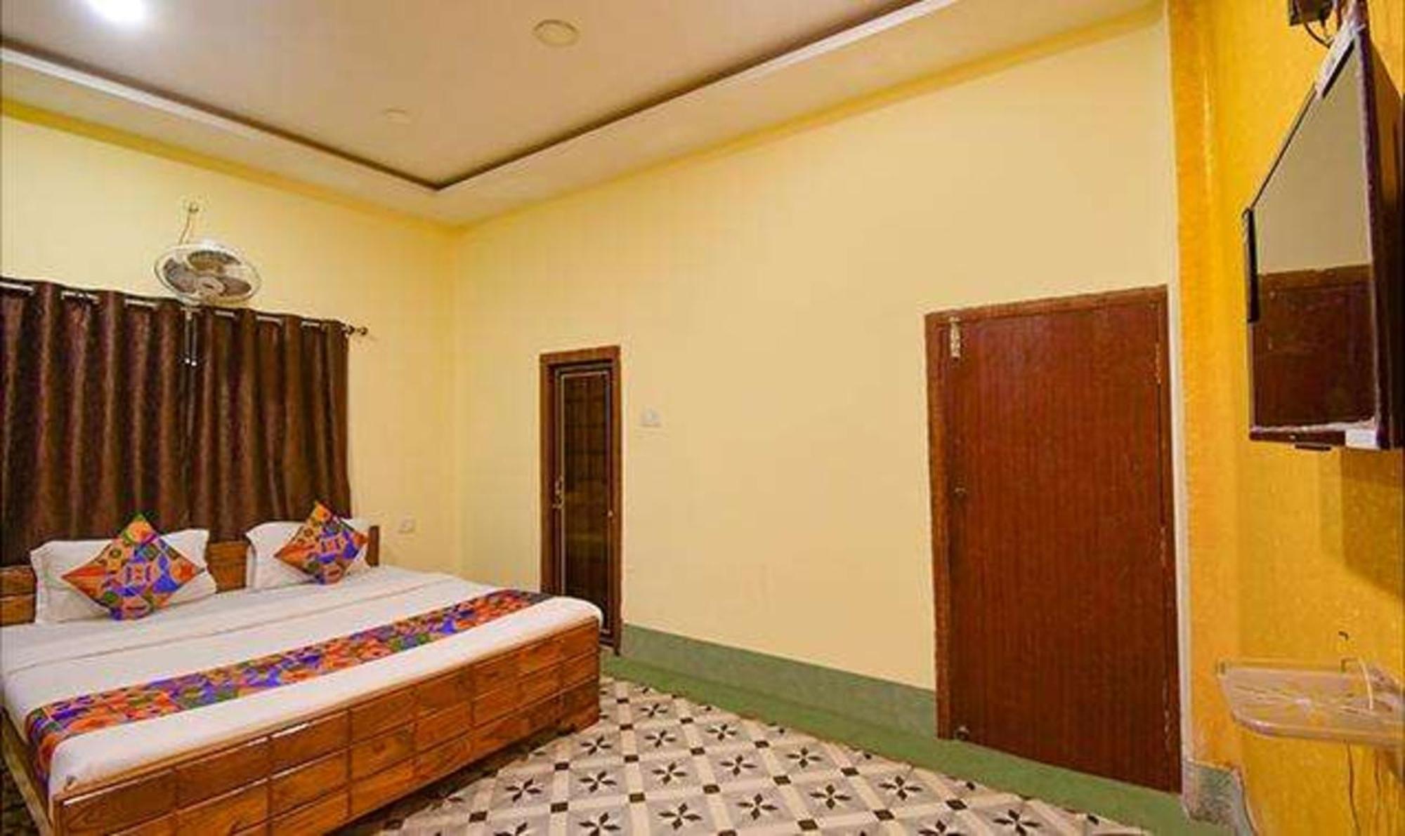 Fabexpress Golden Imperial - Nr Gariyahat Market Calcutta Extérieur photo