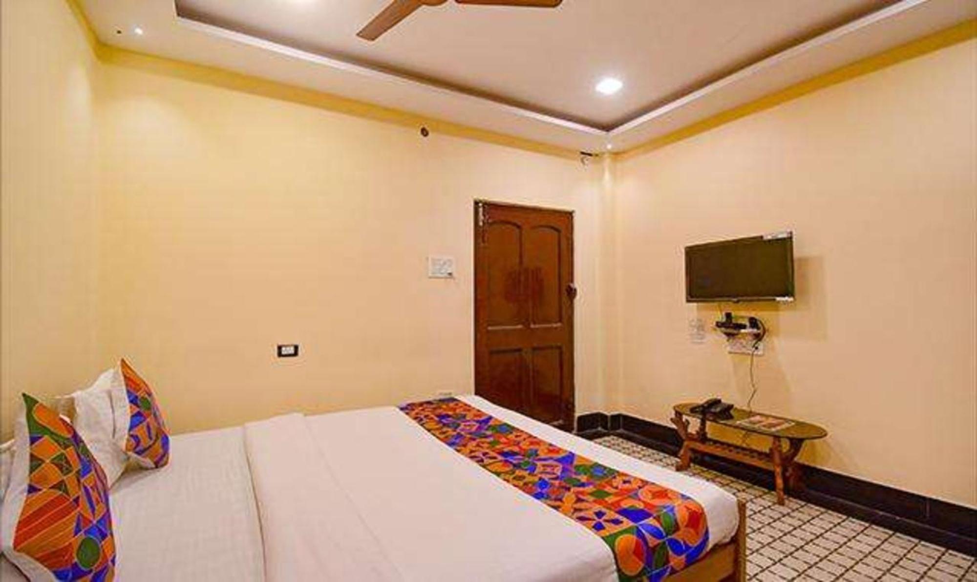Fabexpress Golden Imperial - Nr Gariyahat Market Calcutta Extérieur photo